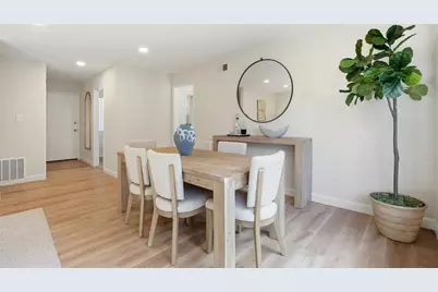 882 San Rafael Ave, Mountain View, CA 94043 - Photo 9