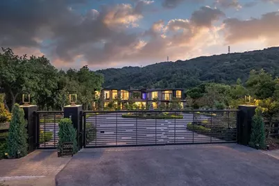 20078 Goetting Ct, Saratoga, CA 95070 - Photo 37