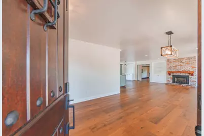 22125 Ranchito Dr, Salinas, CA 93908 - Photo 19