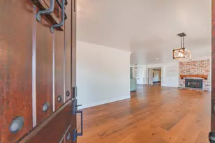 22125 Ranchito Dr, Salinas, CA 93908 - Photo 19