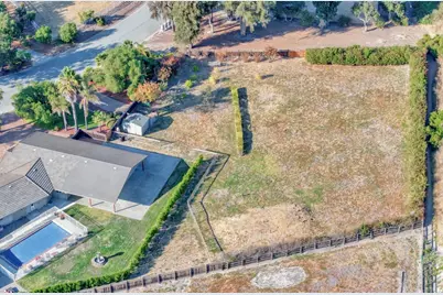 22125 Ranchito Dr, Salinas, CA 93908 - Photo 9