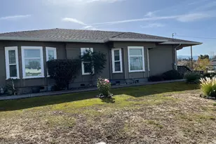 1471 Hillcrest Rd, Hollister, CA 95023 - Photo 3