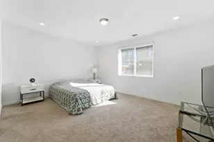 958 Shearwater Rd, Lathrop, CA 95330 - Photo 13