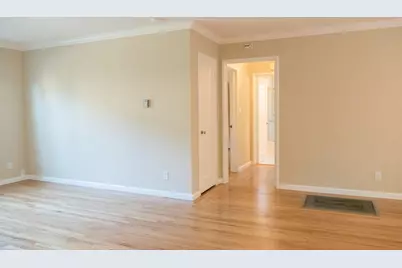 925 Oak Ln, Menlo Park, CA 94025 - Photo 29