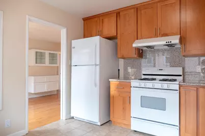 925 Oak Ln, Menlo Park, CA 94025 - Photo 33