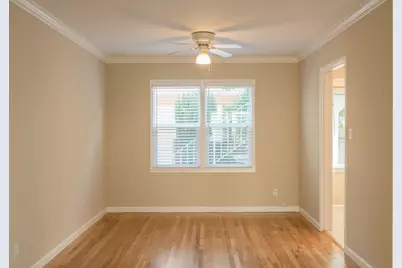 925 Oak Ln, Menlo Park, CA 94025 - Photo 27