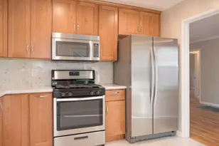 925 Oak Ln, Menlo Park, CA 94025 - Photo 25