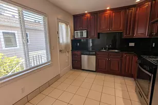 925 Oak Ln, Menlo Park, CA 94025 - Photo 13