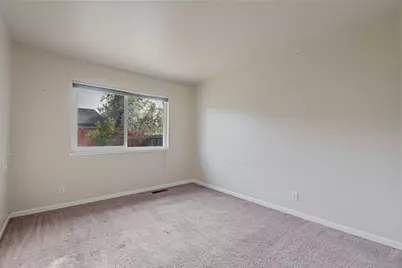 1005 Cherry Ct, Hollister, CA 95023 - Photo 17