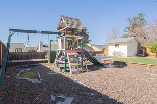 530 El Camino Paraiso, Hollister, CA 95023 - Photo 17