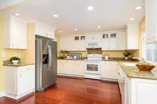 1018 Condor Ln, Foster City, CA 94404 - Photo 5