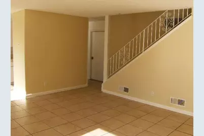 1712 Madrid Cir, Salinas, CA 93906 - Photo 5