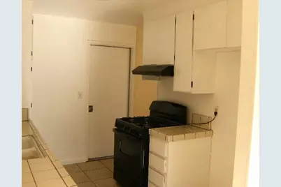 1712 Madrid Cir, Salinas, CA 93906 - Photo 11