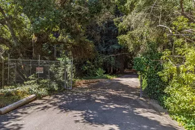 22700 Old Santa Cruz Hwy, Los Gatos, CA 95033 - Photo 55