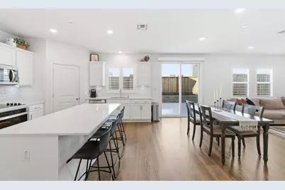 208 Frontier St, American Canyon, CA 94503 - Photo 13