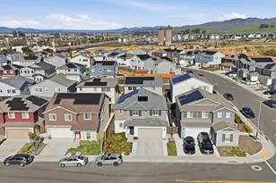 208 Frontier St, American Canyon, CA 94503 - Photo 43