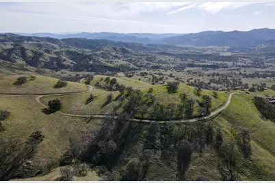 20041 Panoche Rd, Paicines, CA 95043 - Photo 3