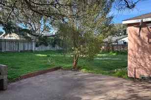 805 Sinex Ave, Pacific Grove, CA 93950 - Photo 11