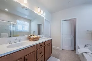 581 Segovia Dr, Hollister, CA 95023 - Photo 19