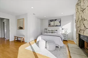 275 S Bayview Ave N, Sunnyvale, CA 94086 - Photo 29