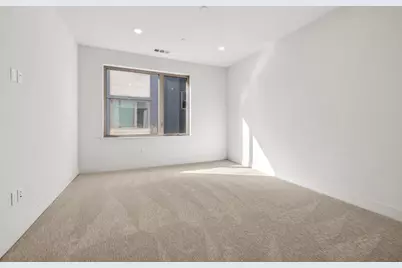 1058 Foster Square Ln 204, Foster City, CA 94404 - Photo 35