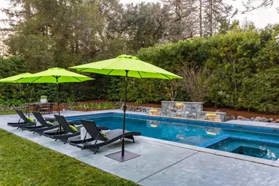 2134 Clayton Dr, Menlo Park, CA 94025 - Photo 31