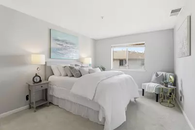 25163 Copa Del Oro Dr 202, Hayward, CA 94545 - Photo 9