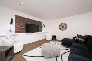 103 Northam Ave, San Carlos, CA 94070 - Photo 29