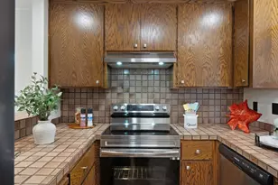 2071 Plymouth St J, Mountain View, CA 94043 - Photo 15