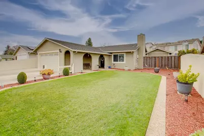 1035 C St, Hollister, CA 95023 - Photo 3