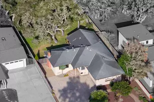 712 Sunset Dr, Pacific Grove, CA 93950 - Photo 17