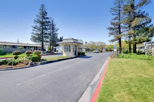 401 Chateau La Salle 401, San Jose, CA 95111 - Photo 13