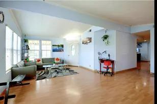 401 Chateau La Salle 401, San Jose, CA 95111 - Photo 3