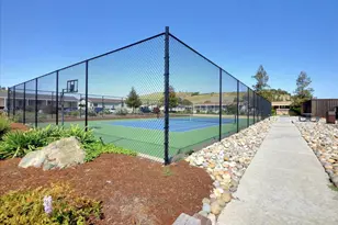 401 Chateau La Salle 401, San Jose, CA 95111 - Photo 17