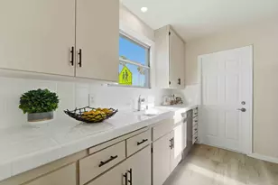 98 E Hillsdale Blvd, San Mateo, CA 94403 - Photo 9