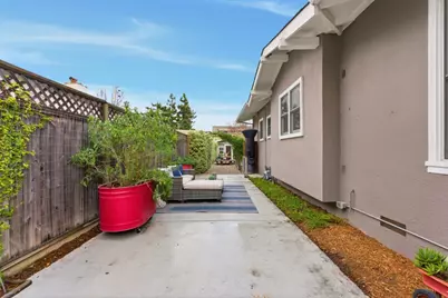 221 Hudson St, Redwood City, CA 94062 - Photo 43