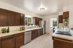 1461 Barton Dr, Sunnyvale, CA 94087 - Photo 11