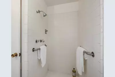 1461 Barton Dr, Sunnyvale, CA 94087 - Photo 19