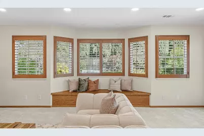 2163 Woodard Rd, San Jose, CA 95124 - Photo 9