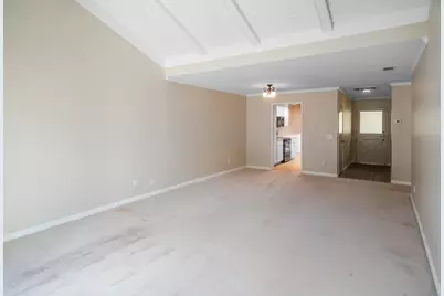 6354 Whaley Dr, San Jose, CA 95135 - Photo 7