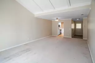 6354 Whaley Dr, San Jose, CA 95135 - Photo 7