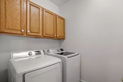 9942 Valderama Way, Sacramento, CA 95829 - Photo 27