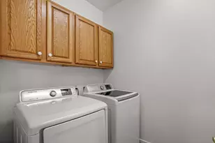 9942 Valderama Way, Sacramento, CA 95829 - Photo 27