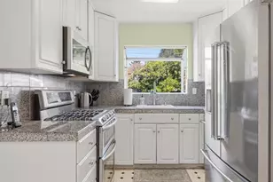 1289 Morningside Dr, Sunnyvale, CA 94087 - Photo 17