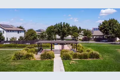 1149 Bellflower Way, Los Banos, CA 93635 - Photo 23