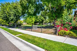 1149 Bellflower Way, Los Banos, CA 93635 - Photo 25