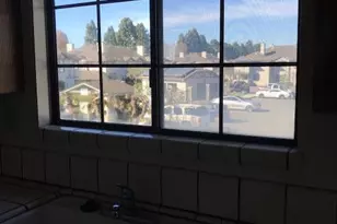 1056 Padre Dr 4, Salinas, CA 93901 - Photo 7