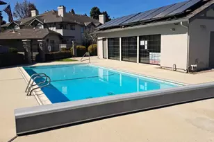 1056 Padre Dr 4, Salinas, CA 93901 - Photo 3