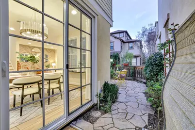 136 Avellino Way, Mountain View, CA 94043 - Photo 43