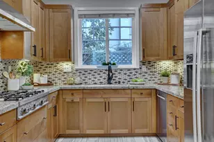 136 Avellino Way, Mountain View, CA 94043 - Photo 15